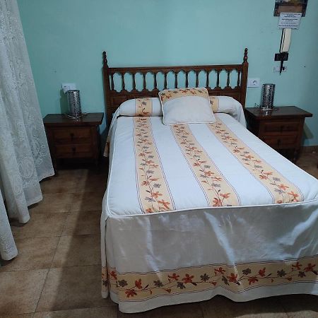 Pension - Restaurante Vilaboa Boveda  Bagian luar foto