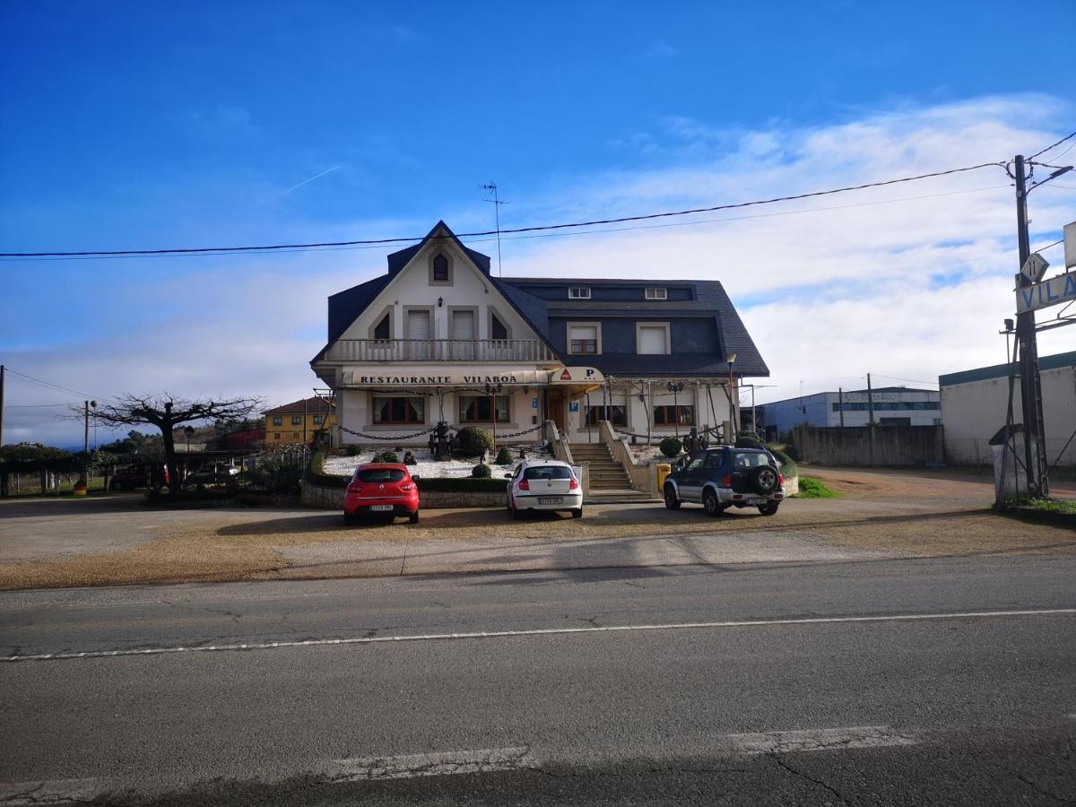 Pension - Restaurante Vilaboa Boveda  Bagian luar foto