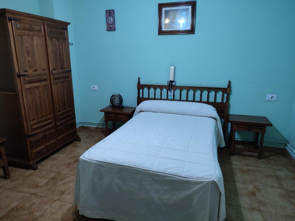Pension - Restaurante Vilaboa Boveda  Bagian luar foto