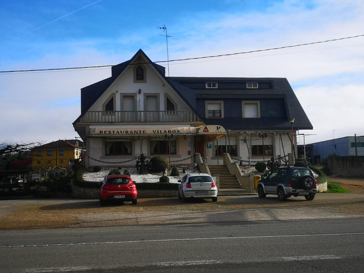 Pension - Restaurante Vilaboa Boveda  Bagian luar foto